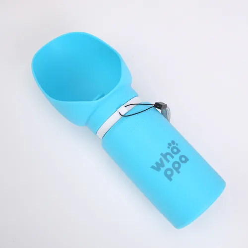 BUTELKA NA WODĘ DLA PSA turystyczna składany bidon z miską 0,55L niebieski